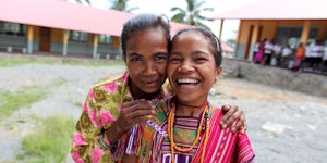 Mother and daughter in Timor-Leste © Josh Estey / CARE