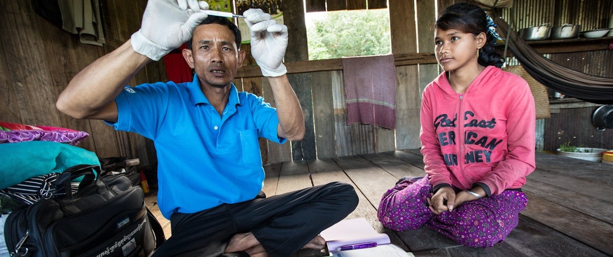 Camboddia Village Health Worker malaria testing © Global Fund/John Rae